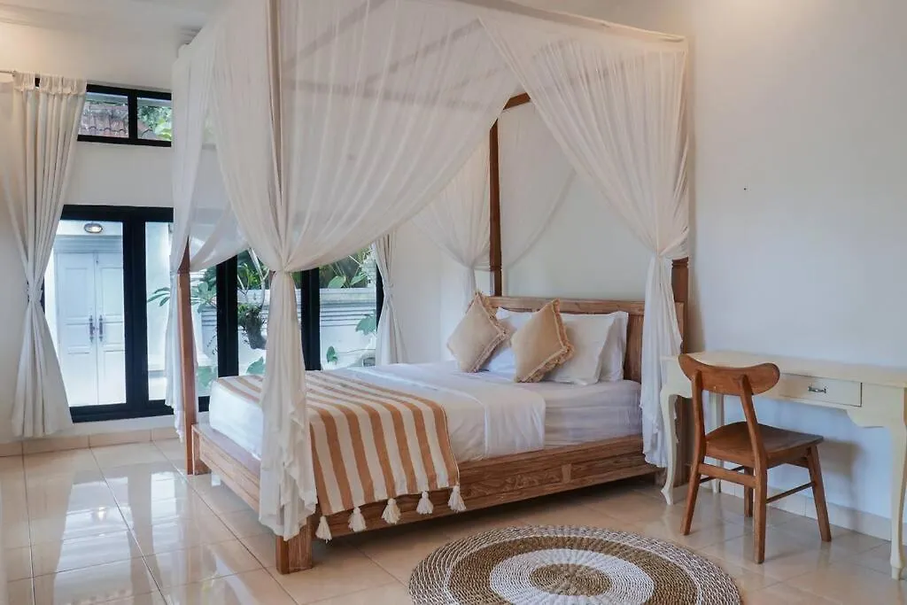 J4 Villa Ubud 0*,  Indonesia